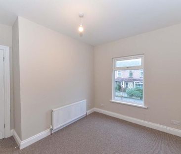 33 Reaville Park, Dundonald, Belfast, BT16 2AR - Photo 4