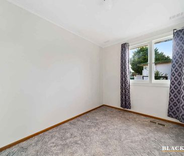 "Family-Friendly Home in Prime Karabar Location " - Photo 6