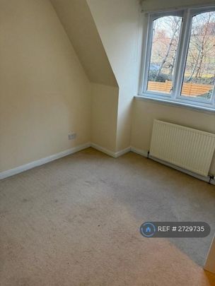 4 bedroom detached house to rent - Photo 1