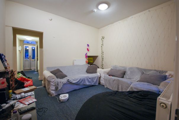 89 Dawlish Road - Photo 1