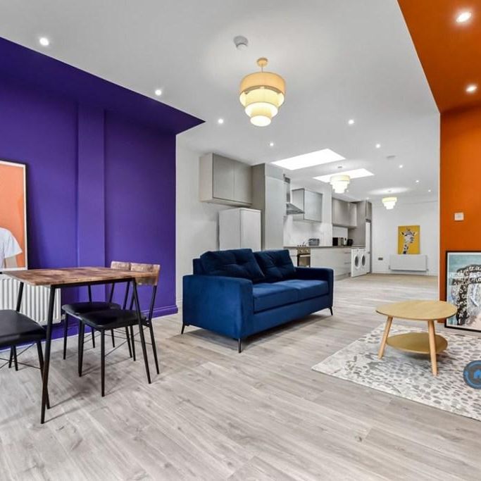 1 bedroom in a house share to rent - Photo 1