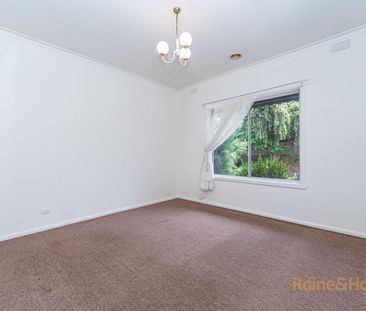 Homely & Light filled Two-Bedroom Unit - Photo 2