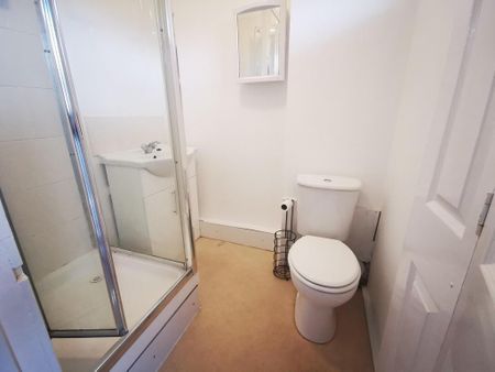 1 bedroom flat to rent - Photo 5