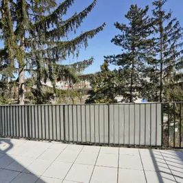 3 Zimmer im neu ausgebauten Dachgeschoß, großer gartenseitiger Balkon, Grünblick - zu mieten 1130 Wien - Foto 1