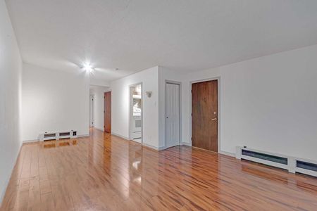 For Lease - 2977 Lawrence Avenue Unit# 201, Toronto, Ontario - Photo 2