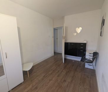 KINGSBURY, NW9, London - Photo 4
