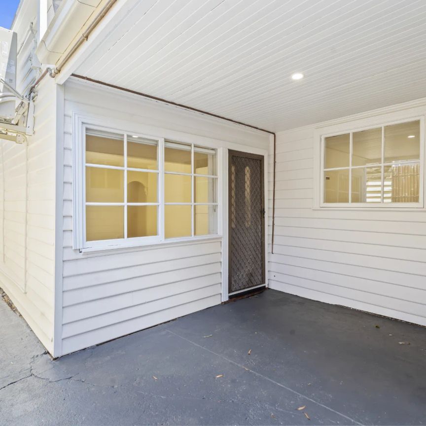 9 Corsair Street, Richmond. - Photo 1