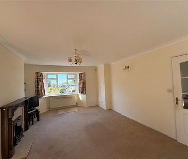 4 bedroom bungalow to rent - Photo 1