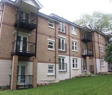 Adrian Close, Boxmoor, Hemel Hempstead, HP1 - Photo 2