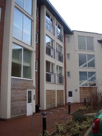 2 Bed Flat, Kirk Beston Close, LS11 - Photo 3