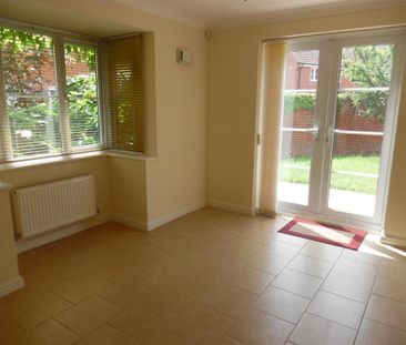 4 bedroom detached house to rent - Photo 1