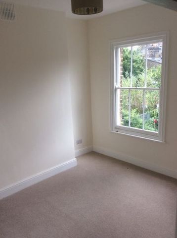 2 Bed Terraced House, Lothrop Street, W10 - Photo 5