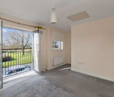 Halton Brook Avenue, Runcorn - Photo 1