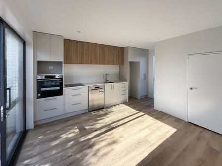 4/33 Russell Street, Linwood - Photo 2