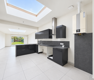 Huis te huur in Moeskroen voor € 1.100 met 3 slaapkamers - Photo 2