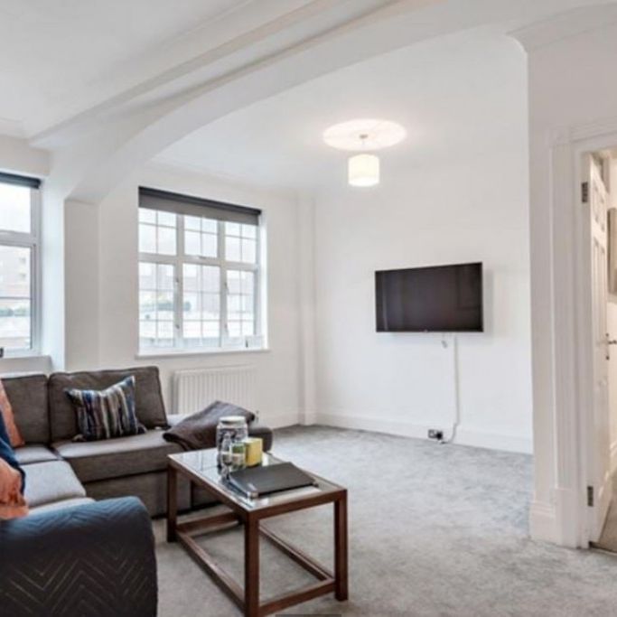 Park Road, St John's Wood, London, NW8 - Photo 1