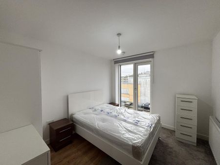 2 bedroom apartment to rent - Photo 3