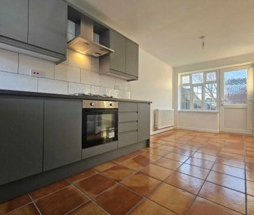 Almond Croft - Photo 4