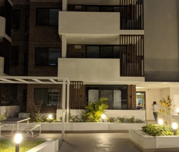 Understated Style - Photo 1