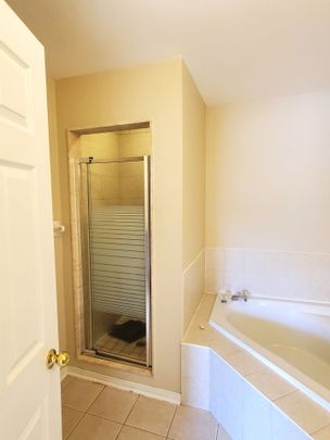 For Lease - 3938 Nightshade Lane, Mississauga, Ontario - Photo 1