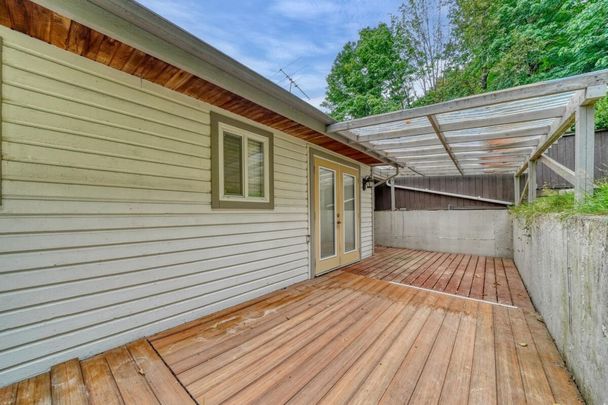 Family Home in Upper Ten Oaks - Photo 1