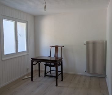 Appartement de 4.5 pièces au rez-de-chaussée, entièrement rénové - Foto 2
