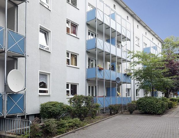 Gemütliche 2-Zimmer-Wonhnung mit Tageslichtbad und Balkon - Foto 1