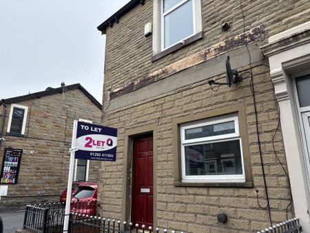 3 bedroom terraced house to rent - Photo 4