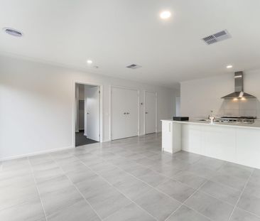 **RECEIVE ONE MONTH FREE RENT, ASK US HOW! Brand New 4-Bedroom Fami... - Photo 5