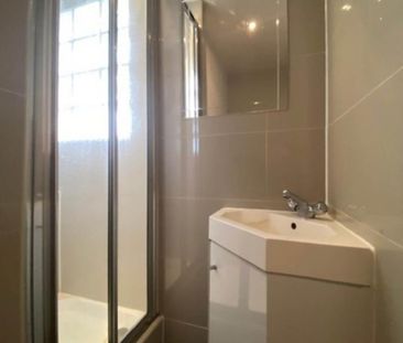 Studio to rent - Photo 6