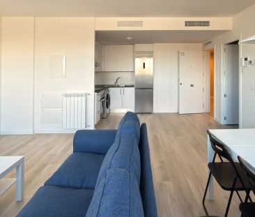 Apartamento de alquiler en Avenida de la Industria, 51, Primera Fas... - Photo 4