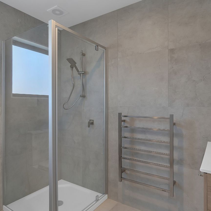 Unit 2, 90 Holly Road, St. Albans, Christchurch - Photo 1