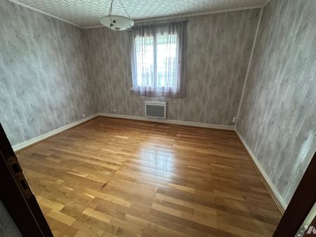 Une maison située sur GRANDVILLIERS même - Photo 2