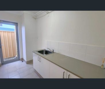 3-Bedroom Home in a Quiet & Convenient Location – Westminster - Photo 6