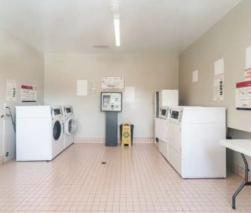 Churchill Townhomes — Townhouse (3 bedroom) available at 90 Churchi... - Photo 5