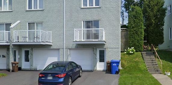 Maison de ville - Style condo à louer - Photo 2