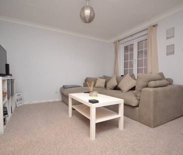 Shaw Drive, Walton-on-Thames, KT12 - Photo 1