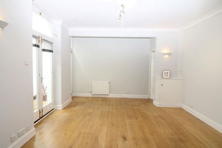 Studio to rent - Photo 2