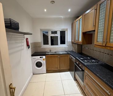 Room in a Shared House, Ingram Road, CR7 - Photo 4