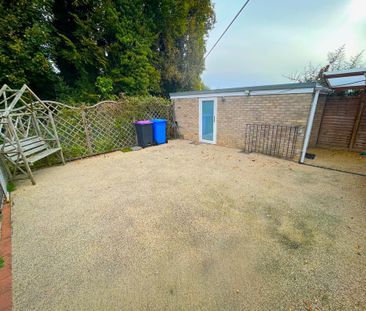 2 bedroom bungalow to rent - Photo 6