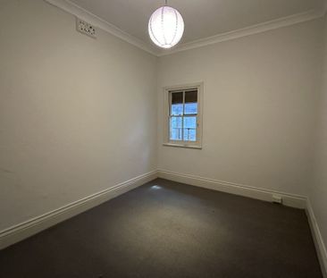 7 Rochford Street, Erskineville NSW 2043 - House For Rent | Domain - Photo 3