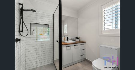 IMMACULATE THREE BEDROOM HOME BACKING ONTO NATURAL RESERVE - Photo 5