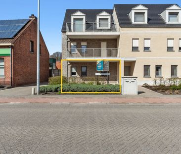 Gelijkvloers appartement met tuin en 2 autostaanplaatsen (1 ondergr... - Foto 1