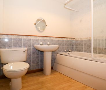 Carmichael Court, Dundee - Photo 3