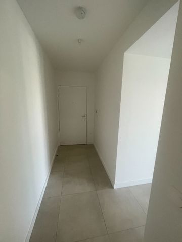 Apartment - Photo 2