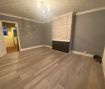 Lobelia Road, SO16 - Photo 2