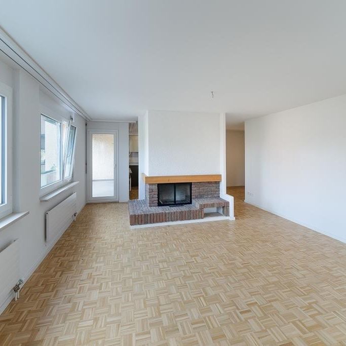 Lichtdurchflutete Wohnung mit Chemine - Photo 1