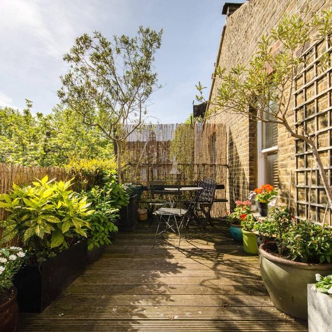 3 bedroom maisonette to rent - Photo 1