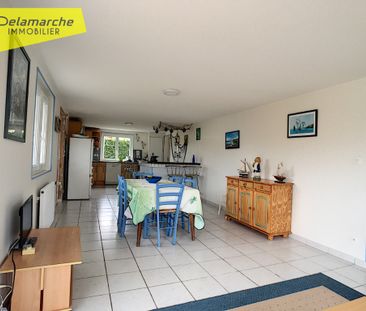 Location Appartement 4 pièces 77m² ST MARTIN DE BREHAL 50290 - Photo 2