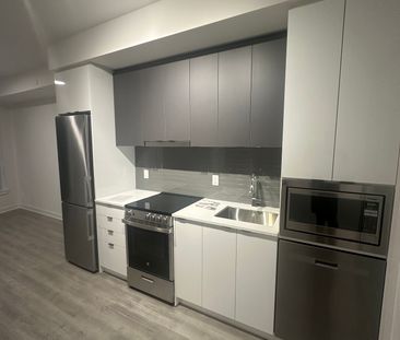 For Lease - 30 Upper Mall Way Unit# 403, Vaughan, Ontario - Photo 1